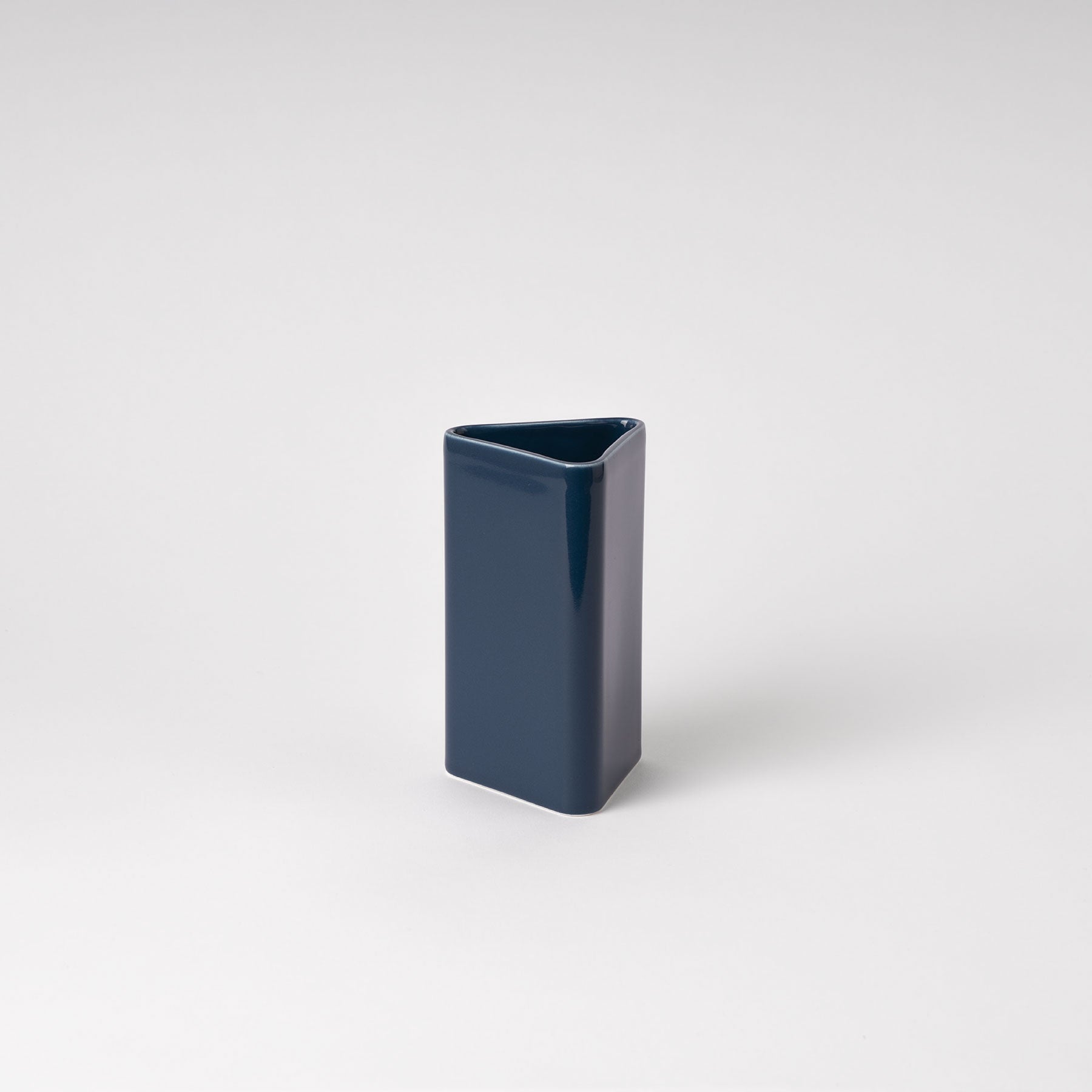 nicholai-wiig-hansen-canvas-vase-small-snorkel-blue-us-7045082054849_0.jpg